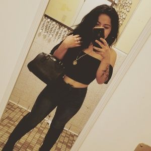 Meet your Posher, Yuri